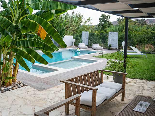 Spații exterioare de invidiat: mobilier de grădină pentru relaxare și distracție